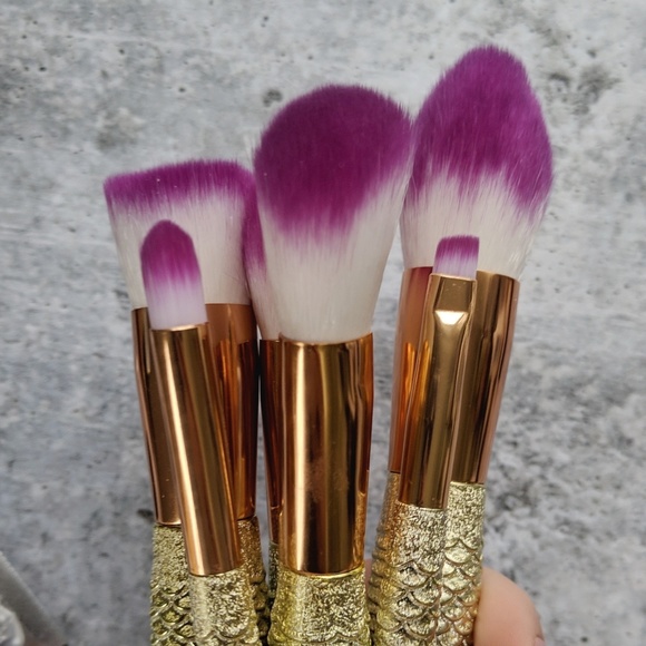 MERMAID pastel rainbow makeup brushes 6 piece set - Picture 7 of 7